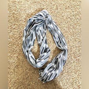 Maya Wrap Sling Style Baby Carrier Standard Length Cotton Gray Stripe